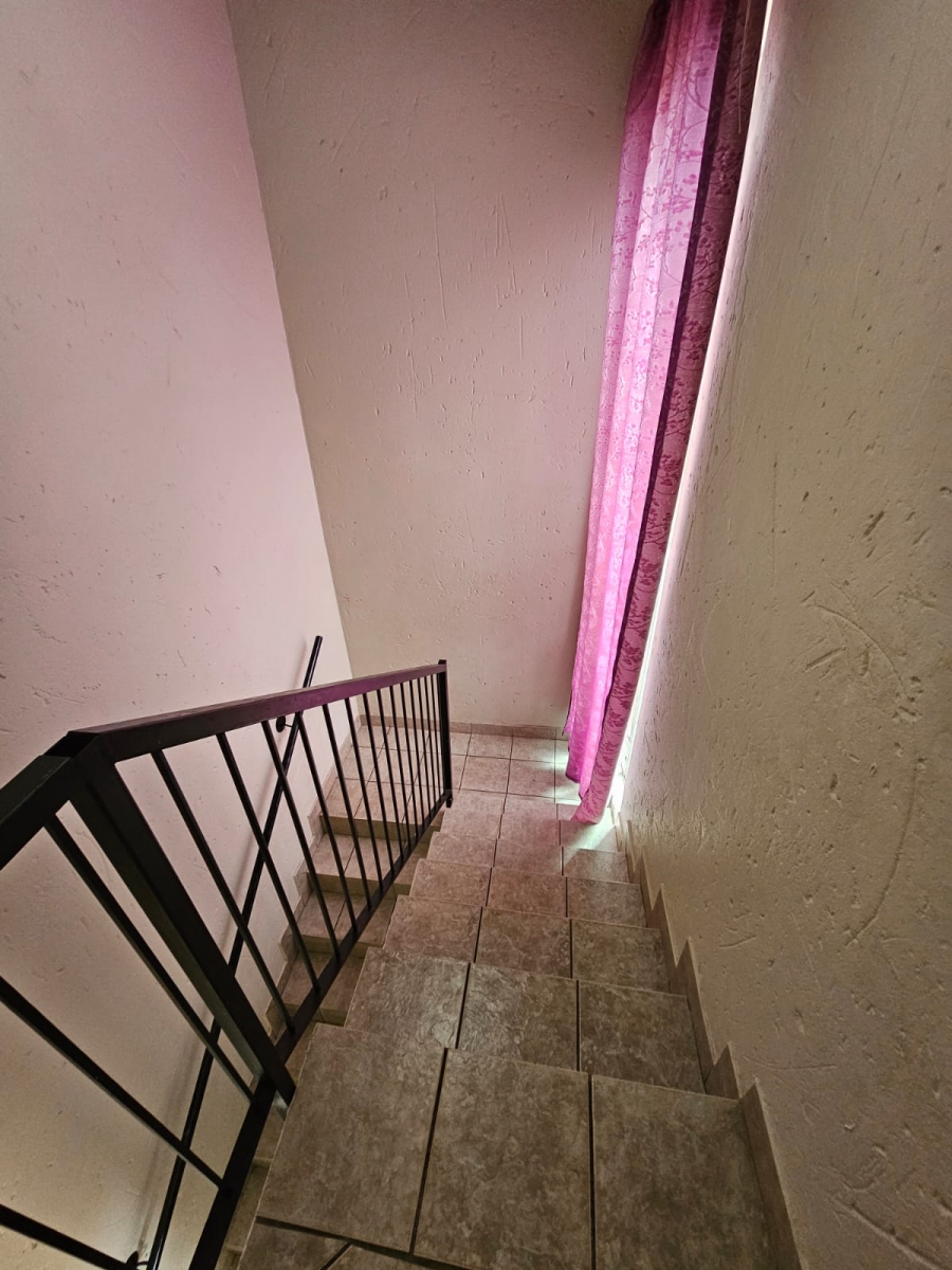 2 Bedroom Property for Sale in Vaalpark Free State
